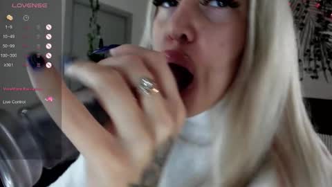 Kira online show from December 18, 2:06 am