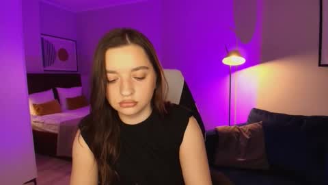 kirastorm_ online show from February 24, 5:33 pm