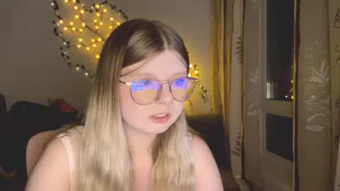 KiraYume online show from July 17, 9:19 pm