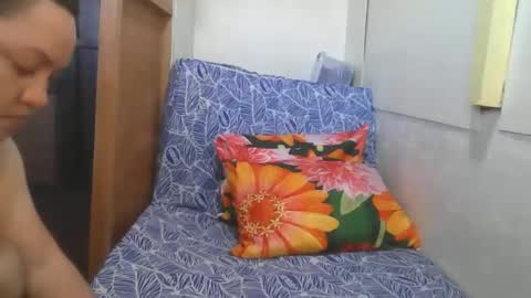 kiss_me_loves online show from April 4, 6:44 am