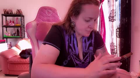 kissica online show from November 11, 7:52 am