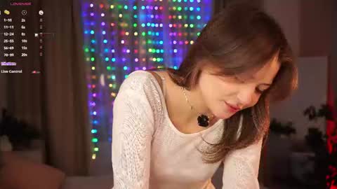 Snapshot of kissiekat chatting on June 24, 7:46 pm Lola online show from June 24, 7:46 pm