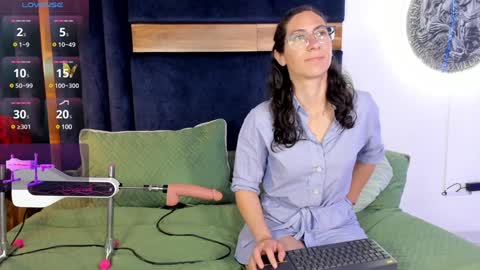 Snapshot of kissingcobank chatting on February 8, 3:41 am Kissing Company online show from February 8, 3:41 am