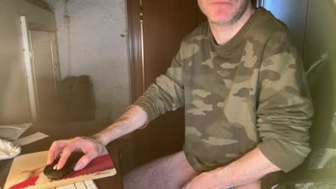 kissofbanned1983 online show from April 4, 11:08 am