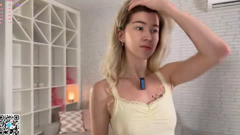 Tessa online show from June 24, 2:21 am