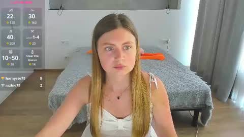 Snapshot of kitkatvel chatting on June 27, 12:22 pm kitkatvel online show from June 27, 12:22 pm