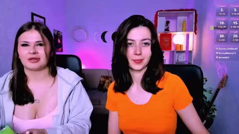 kitniss online show from March 29, 7:14 pm