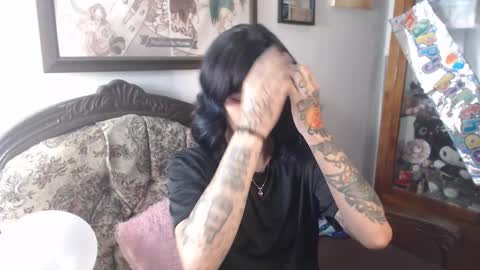 Ari Keimiwrights  online show from October 27, 3:43 am