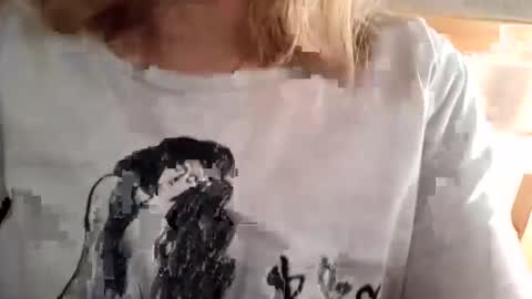 Snapshot of kitsuneniki chatting on February 19, 4:36 pm kitsuneniki online show from February 19, 4:36 pm