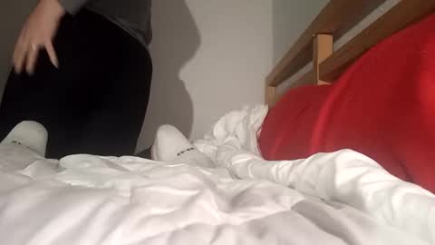 Snapshot of kitsuneniki chatting on March 3, 5:52 pm kitsuneniki online show from March 3, 5:52 pm