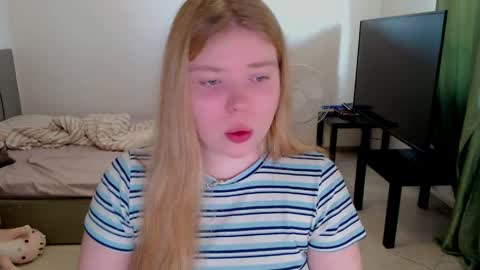 Jennyblonde and Emmabrunette online show from June 3, 3:06 pm