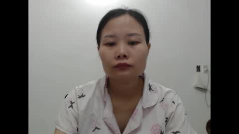 kitti_baby2x online show from April 13, 4:29 am