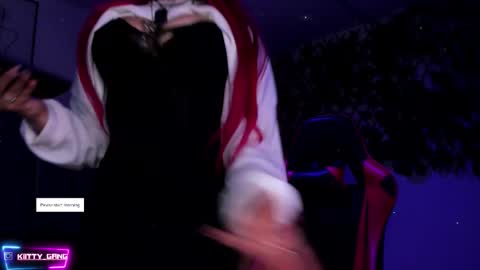 Camila online show from December 18, 2:50 am