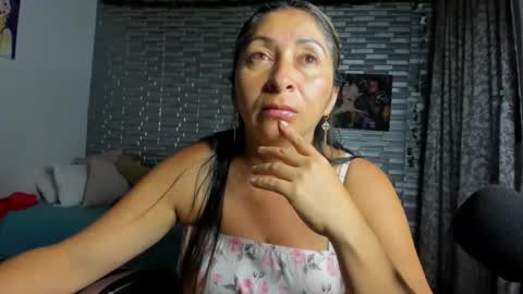 violet online show from March 29, 3:28 am