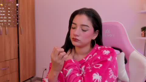 kitty online show from July 19, 3:32 am