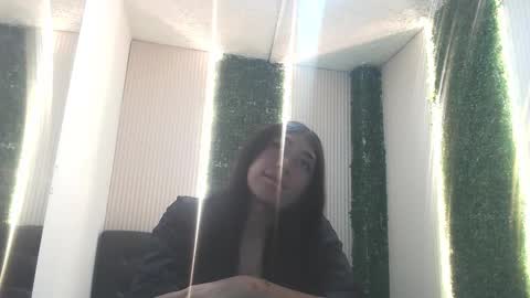 Kitty  online show from March 22, 6:33 pm