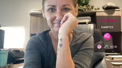 kittykattlove2 online show from July 9, 2:32 pm