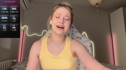 Snapshot of kittyloffe chatting on February 24, 3:26 am Monika online show from February 24, 3:26 am