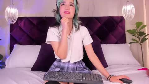 Snapshot of kittylyne_ chatting on June 30, 12:39 pm Kitty online show from June 30, 12:39 pm