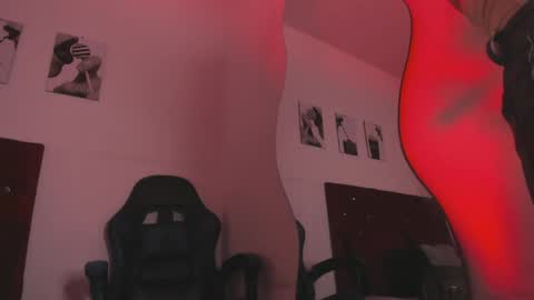 kitty online show from May 21, 6:48 pm