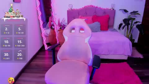 Kitty  online show from December 4, 10:51 pm