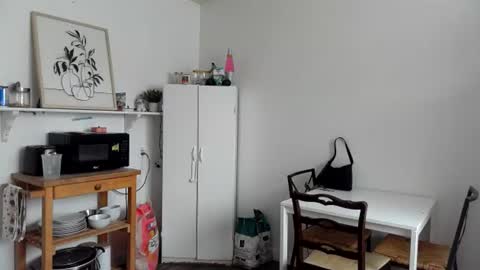 Kittyymaze online show from June 25, 1:26 pm