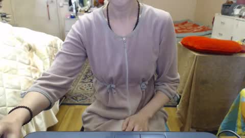 KiuminBerry online show from May 28, 2:25 pm