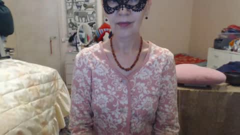 KiuminBerry online show from July 9, 1:37 pm
