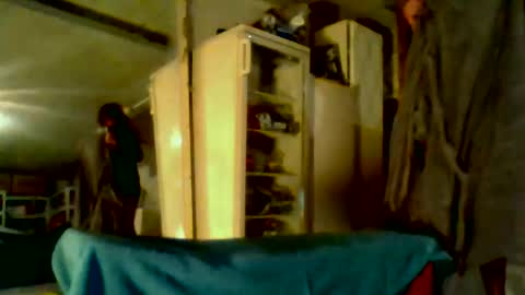 Snapshot of klee6666 chatting on September 30, 9:47 am klee6666 online show from September 30, 9:47 am