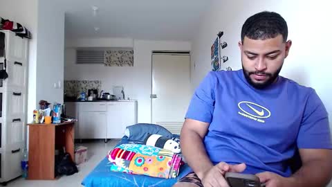 Snapshot of kleyton336 chatting on January 14, 3:06 pm kleyton online show from January 14, 3:06 pm