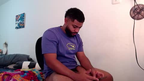 Snapshot of kleyton336 chatting on February 15, 4:03 pm kleyton online show from February 15, 4:03 pm