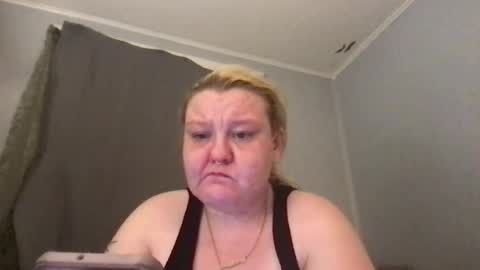 kmarie1196 online show from July 27, 7:26 am