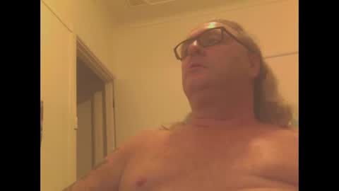 knobout online show from December 2, 7:58 am