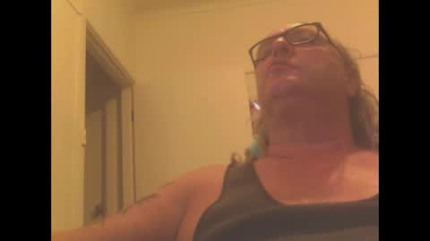 knobout online show from December 4, 11:41 am