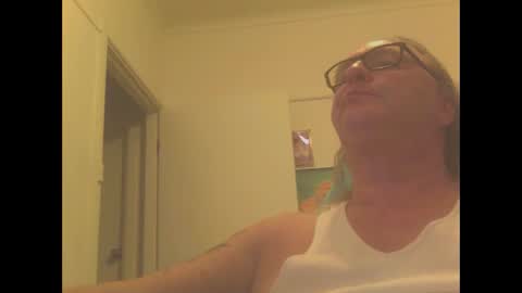 knobout online show from December 9, 3:50 am