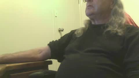 knobout online show from June 28, 12:11 pm