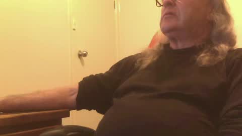 knobout online show from July 6, 12:13 pm