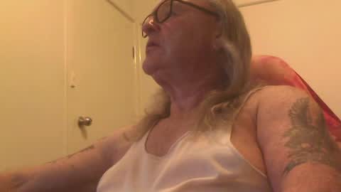 knobout online show from July 27, 10:44 am