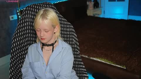 Kofi online show from April 22, 10:22 pm