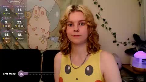 Snapshot of komorebbi chatting on May 12, 11:02 pm Marta online show from May 12, 11:02 pm