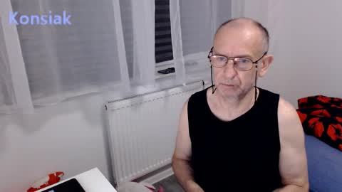 Komsiak online show from January 5, 6:00 pm