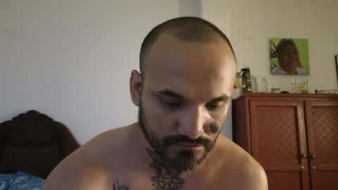 Diego y Edgar online show from May 17, 12:30 am