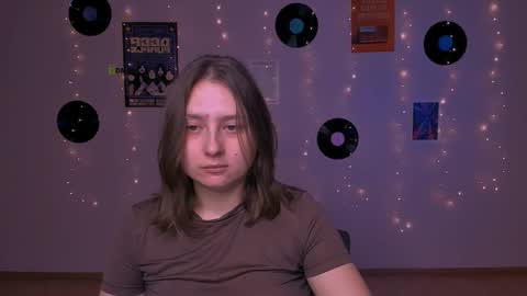 Snapshot of kora_cosmo chatting on February 13, 9:38 am shy Kora online show from February 13, 9:38 am