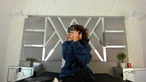 Snapshot of korespring chatting on June 18, 12:09 pm Kore Spring online show from June 18, 12:09 pm