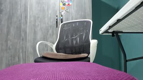 Koto Bombon online show from January 19, 2:37 am