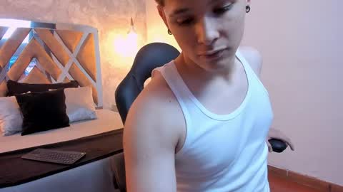 Snapshot of kraven_lust chatting on June 7, 2:59 am Kraven online show from June 7, 2:59 am