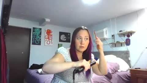 Snapshot of kreamyk420 chatting on July 18, 4:11 pm kreamyk420 online show from July 18, 4:11 pm