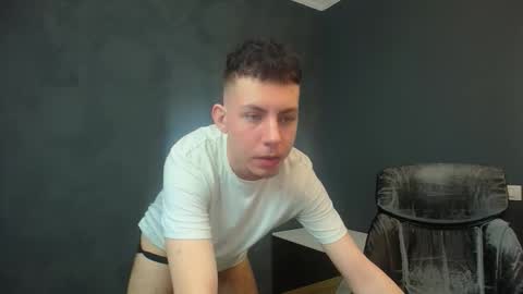 KrewVaughn online show from March 11, 11:38 am