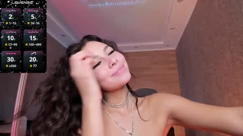 Snapshot of kris_anxxx chatting on February 3, 9:18 pm kris_anxxx online show from February 3, 9:18 pm