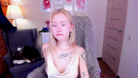 kris_grant online show from January 12, 10:34 am